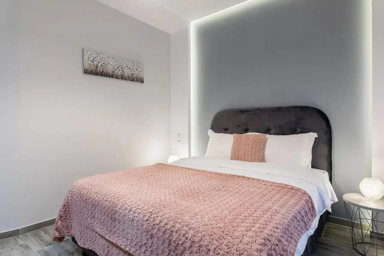 J&T Central Apartment テッサロニキ 0*,